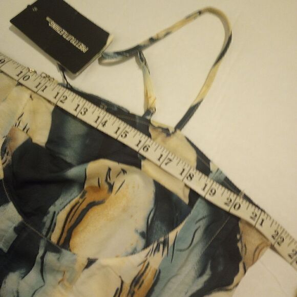 NWT pretty little thing spaghetti strap corset style top - Picture 6 of 10